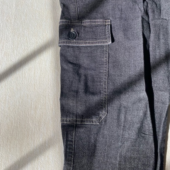 Theory cargo Capri excellent condition. Size 6 - Picture 2 of 6